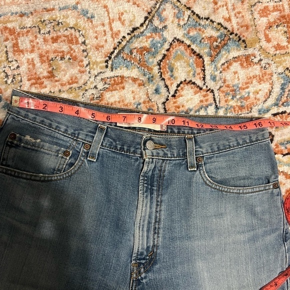 Levi’s 505 34x32 Medium Wash Jeans - Picture 9 of 9